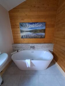 New Bath in Honeysuckle Lodge @ Flowery Dell Lodges