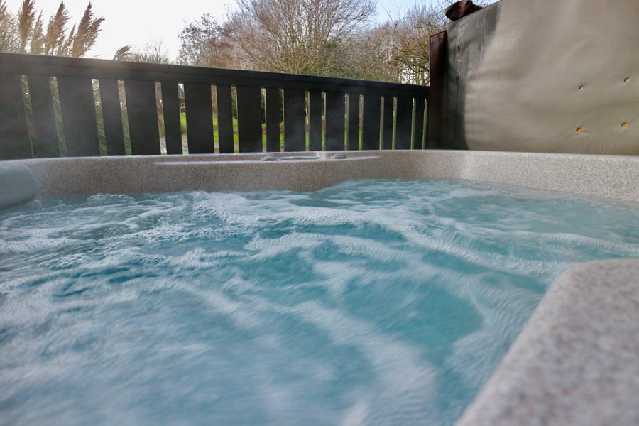 Flowery Dell Hot tubs